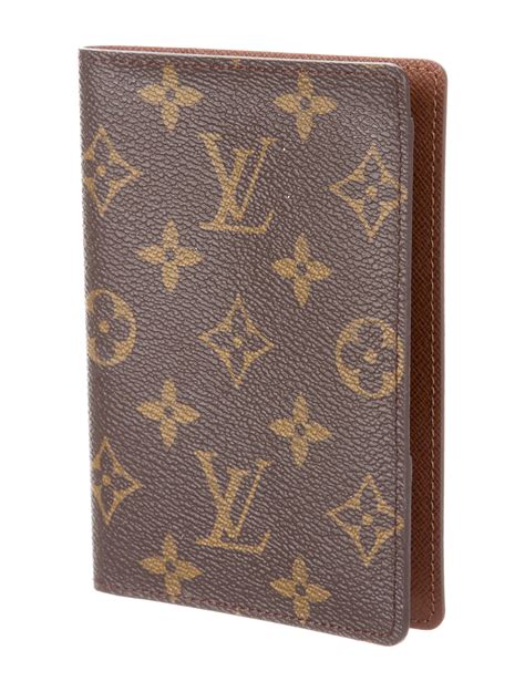 louis vuitton pass holder